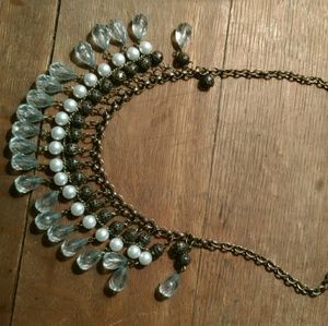 Green choker necklace